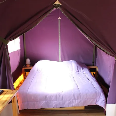 Camping le Paluet Matour Chambre photo